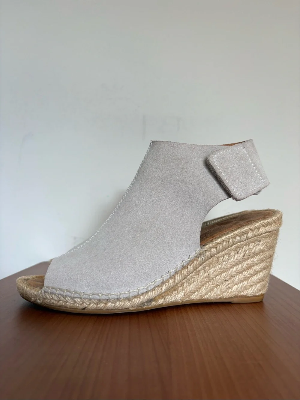 Anthropologie Maypol Taupe Grey Suede Espadrille Wedge Sandals Size EU 37